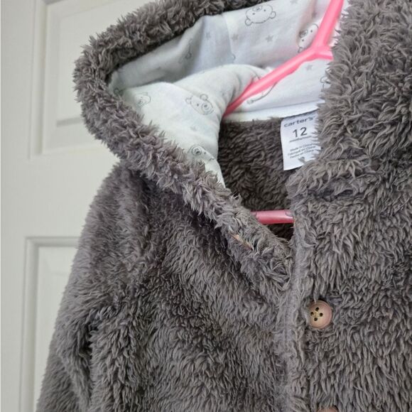 3/$20 Carter's Fluffy Jacket / Sweater Size 12m - Picture 2 of 4
